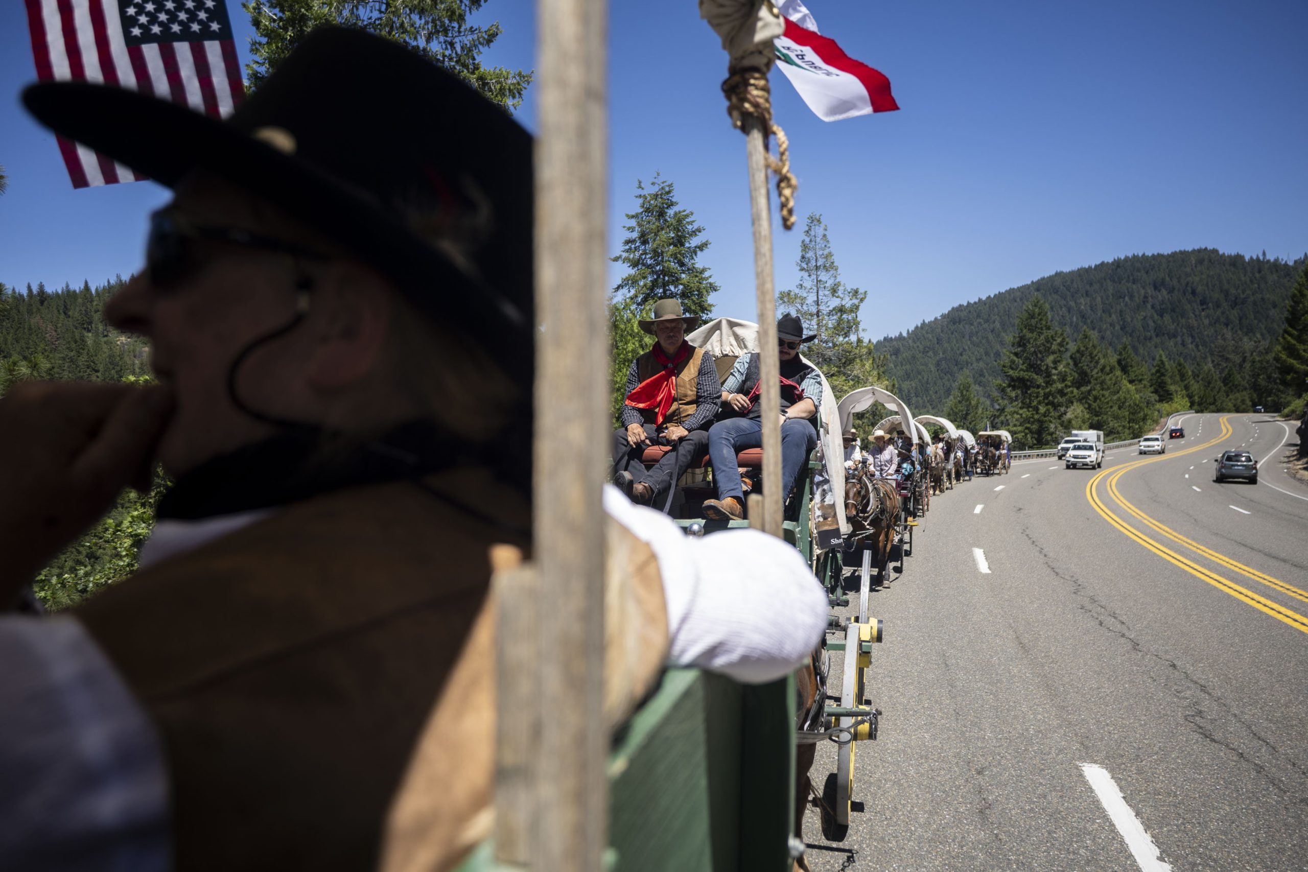 Happy trails: Highway 50 wagon train rides again as 'Roaring Road ...